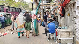 DNCC moves to clear footpaths as pedestrian deaths rise