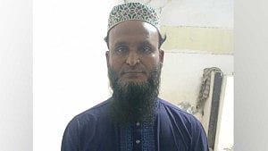 খতনা করাতে গিয়ে শিশুর পুরুষাঙ্গ কেটে ফেলার অভিযোগ, ওষুধের দোকানি আটক