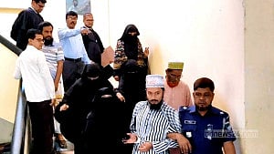 কুষ্টিয়ায় স্ত্রীকে কুপিয়ে হত্যা মামলায় স্বামীর যাবজ্জীবন