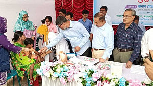 Measles drive kicks off in Mymensingh