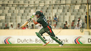 Shanto hits ton, Tigers eye big total