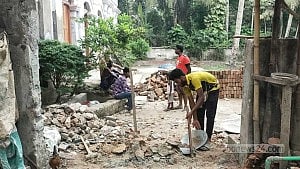 Wall blocking 25 Narail Hindu families removed after 9 days