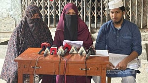 রাজশাহীতে ‘মব’ করে জমি দখলের অভিযোগ জামায়াত কর্মীর বিরুদ্ধে
