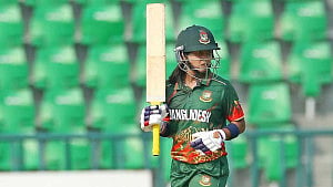 ম্যাচ জেতানো ফিফটিতে র‍্যাঙ্কিংয়ে শারমিনের উন্নতি