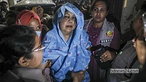 শিরীন শারমিনের শুনানিতে আইনজীবীদের হট্টগোল, সাংবাদিকদের ওপর ক্ষোভ