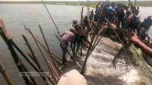 Embankment breach threatens vast Boro fields