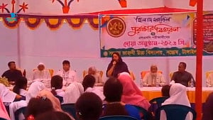 টাঙ্গাইলে স্কুলে বিদায় অনুষ্ঠান