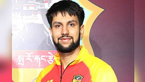 তারিকের নতুন ঠিকানা পারো এফসি