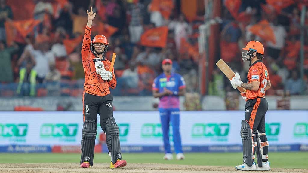 টি-টোয়েন্টিতে ভারতীয় ব্যাটসম্যানদের মধ্যে সবচেয়ে বেশি সেঞ্চুরির রেকর্ড ছুঁলেন আভিশেক। ছবি: আইপিএল