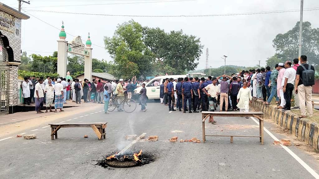 রাউজানে একের পর এক খুন, রাজনীতি নাকি ‘দখলবাজির’ দ্বন্দ্ব? - Image 1