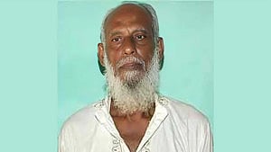 মানবতাবিরোধী মামলা: বাগেরহাটের আকরাম খালাস