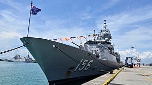 Australian warship transits Taiwan Strait