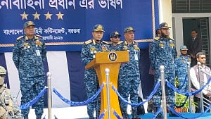 নির্বাচনের মাধ্যমে দেশ গণতান্ত্রিক ধারায় ফিরবে: নৌবাহিনী প্রধান