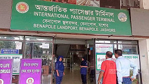 No cross-border travel at Benapole on election day