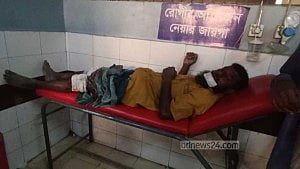 ব্রাহ্মণবাড়িয়ায় বালু উত্তোলনে বাধা দেয়ায় গ্রামবাসীর ওপর হামলা, গুলিবিদ্ধ ৫