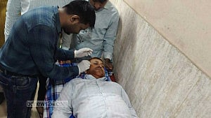 ফেনীতে সড়ক দুর্ঘটনায় আহত চট্টগ্রামের এমপি নুরুল আমিন