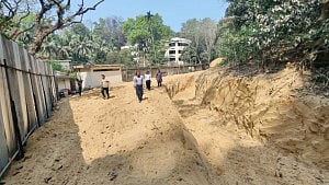 পাহাড় কাটায় বিপিসিকে সাড়ে ৯ লাখ টাকা জরিমানা