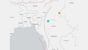 Quake shakes Bangladesh