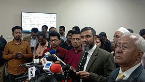 ভোটের সামগ্রী কেন্দ্রে যাবে বুধবার