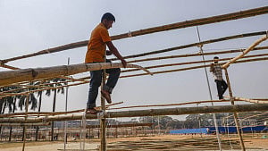বইমেলার প্রস্তুতি