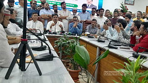গাজীপুর সিটি প্রশাসকের দায়িত্ব গ্রহণ, মাঠ তৈরি-খাল পুনঃখননের ঘোষণা