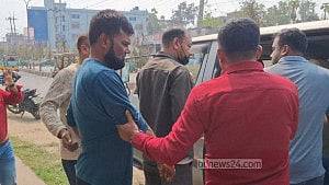 Habiganj BNP leader held for 'verbally abusing' police officer