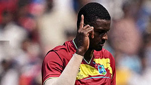 Holder, Hope steer Windies into T20 WC Super 8