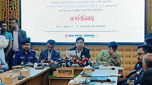 Shut airports will reopen first: state minister