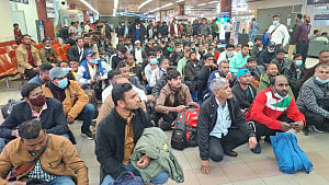 ইউরোপ যাওয়ার পথে লিবিয়ায় আটকা ১৭৫ জন দেশে ফিরলেন