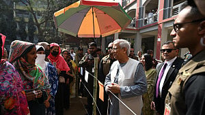 CA visits polling centres
