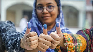 ‘লাইলাতুল গুজব’ শেষে উৎসবের ভোটে বাংলাদেশ