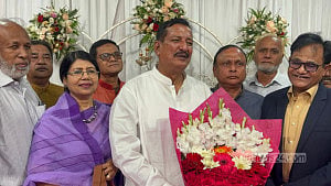 Land minister plans centralised service