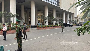 New cabinet holds first meeting