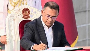 China PM Li Qiang congratulates Tarique
