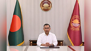 শান্তি ও নিরাপত্তা ফিরিয়ে আনাই প্রধান অগ্রাধিকার: প্রধানমন্ত্রী
