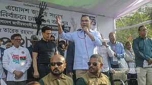 Tarique campaigns in Dhaka