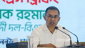 সাংবাদিকদের মুখোমুখি তারেক রহমান