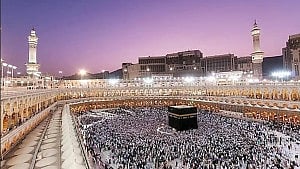 Saudi tightens Hajj rules with heavy penalties