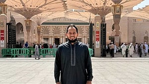 Mushfiqur stranded at Jeddah airport