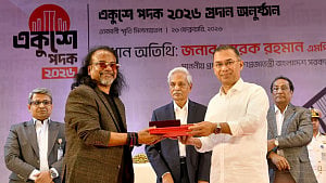 ‘প্রধানমন্ত্রী বলেছেন, নতুন নতুন গান করতে হবে’