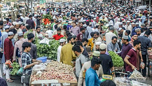 Friday market in Paltan