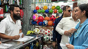 Zaima campaigns for Tarique in Gulshan