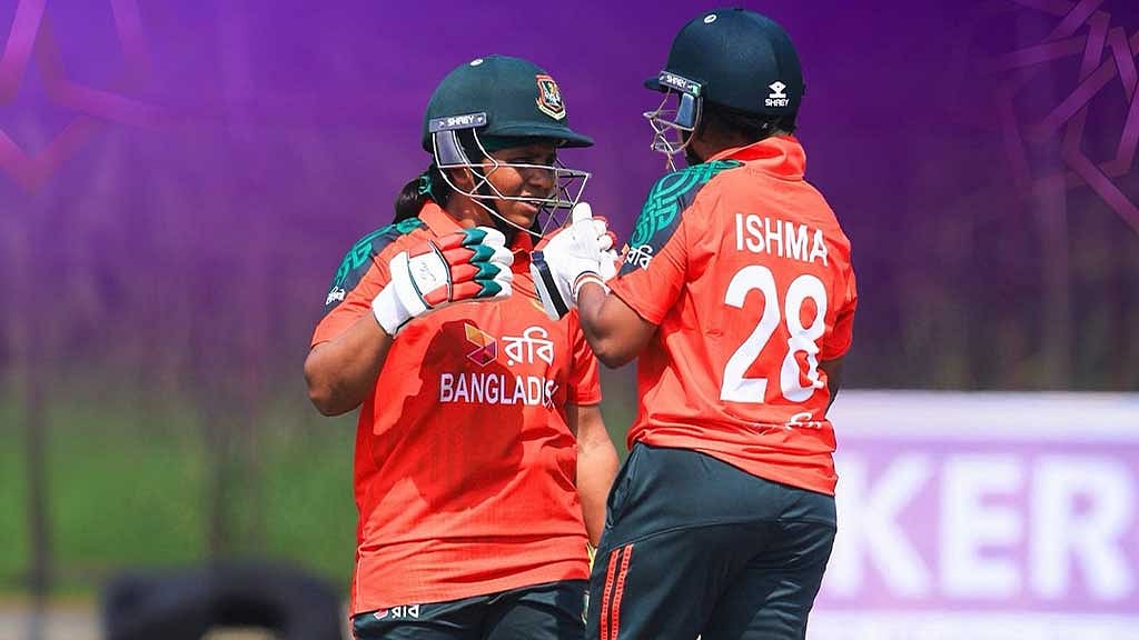 দলকে ভালো শুরু এনে দেন শামীমা ও ইশমা। ছবি: এসিসি। 