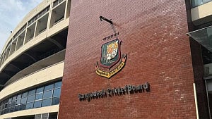 Players firm on BPL boycott, BCB chief silent