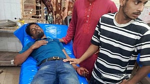 7 hurt in Cumilla BNP-Jamaat clash