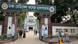 ওয়ারিতে রেস্তোরাঁর রান্নাঘরে বিস্ফোরণ, আহত ৮