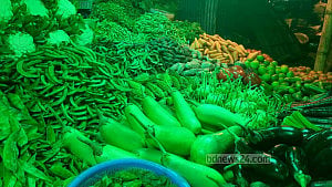 যোগান কমার ‘যুক্তিতে’ চড়ছে সবজির বাজার
