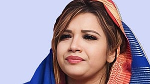 Shama Obaid’s income falls, assets rise
