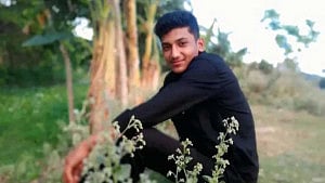 ঝালকাঠিতে ঘরের বিদ্যুৎ লাইন মেরামত করতে গিয়ে প্রাণ গেল কলেজ ছাত্রের