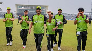 সিলেটের নাসুমের ছোবলে ক্ষতবিক্ষত নোয়াখালী